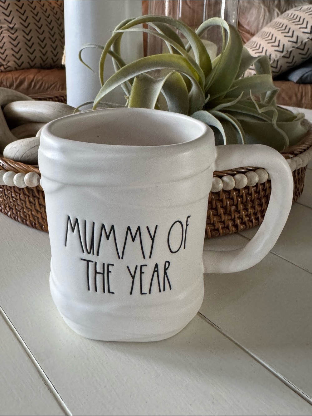 Rae Dunn - Mummy of the Year Mug - Brand NEW